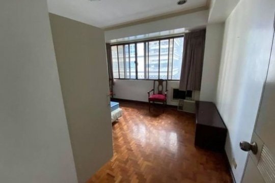 84 Luxury Apartment for rent near abad santos lrt station Living Room