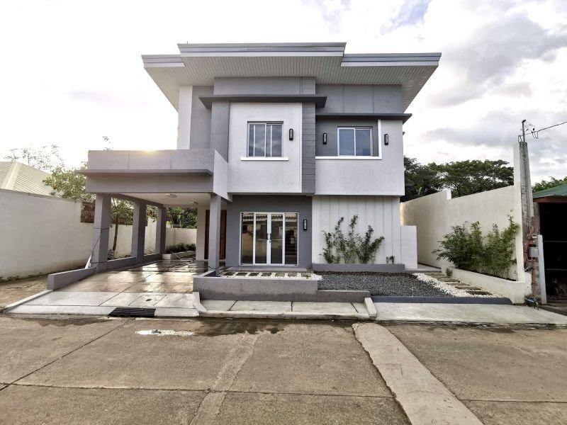 Bnew 2 Storey House & Lot along Marcos Highway