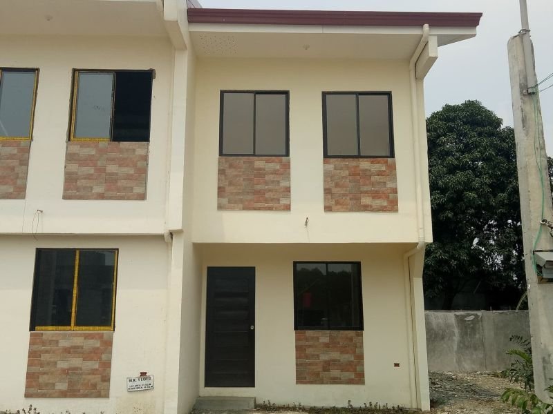 2 Bedroom Townhouse for sale in Meycauayan Near SM Savemore