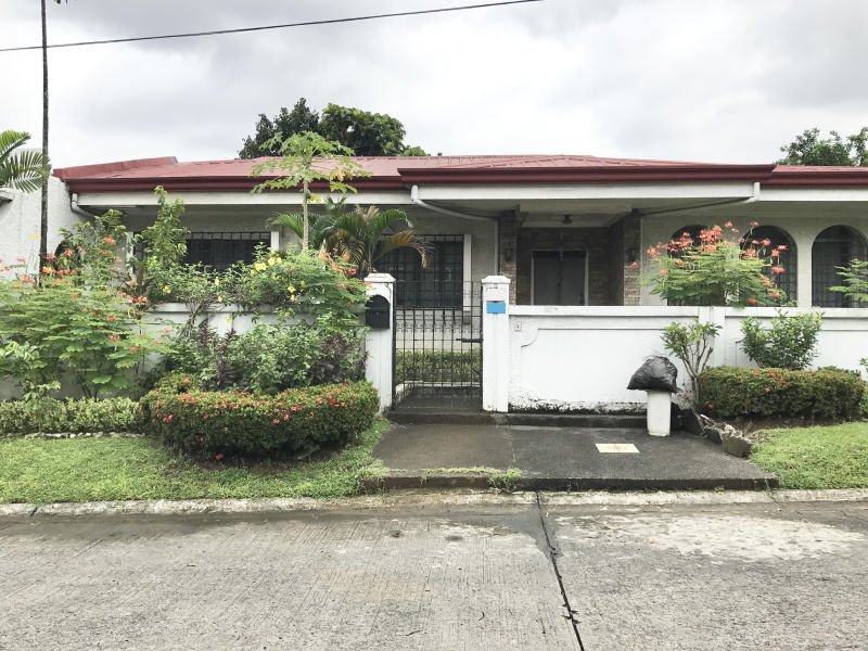 Spacious Home in BF Quezon City (412 sqm)