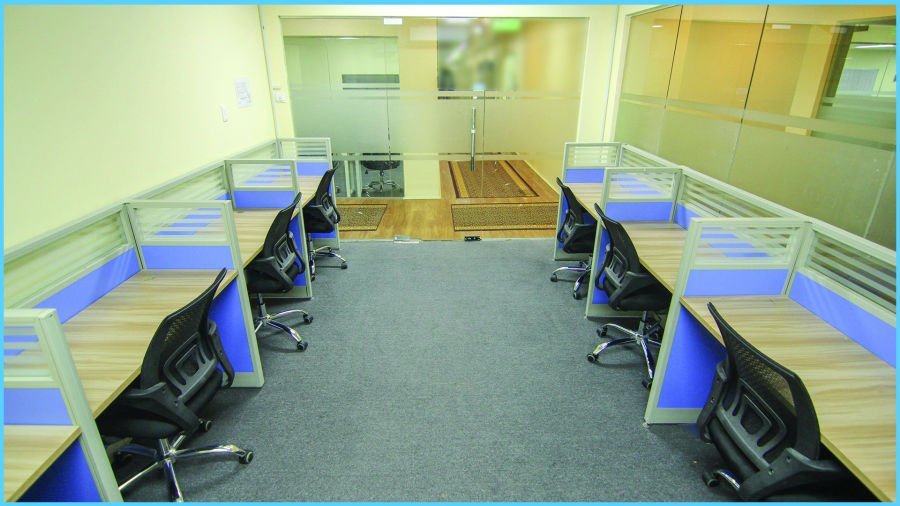 FULL FURNISHED OFFICE