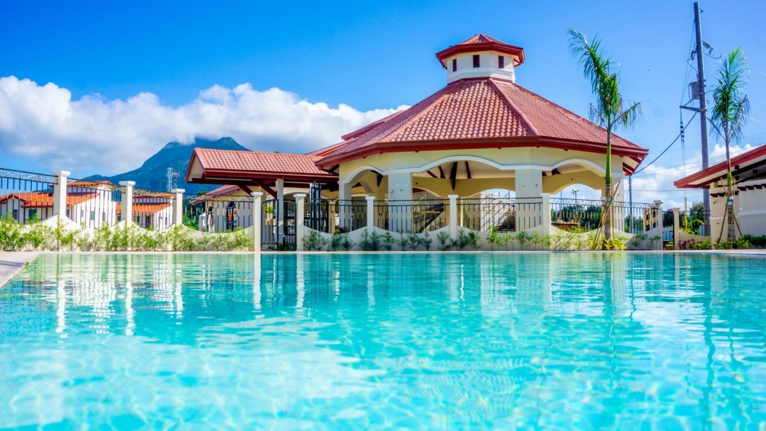 Terrazza de Sto. Tomas, Batangas 6 Houses for sale and rent Dot