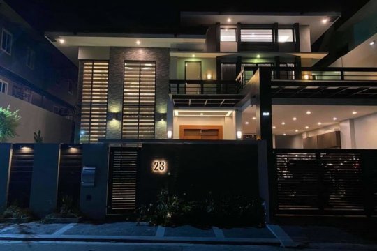 Houses for Sale in BGC, Metro Manila | Dot Property