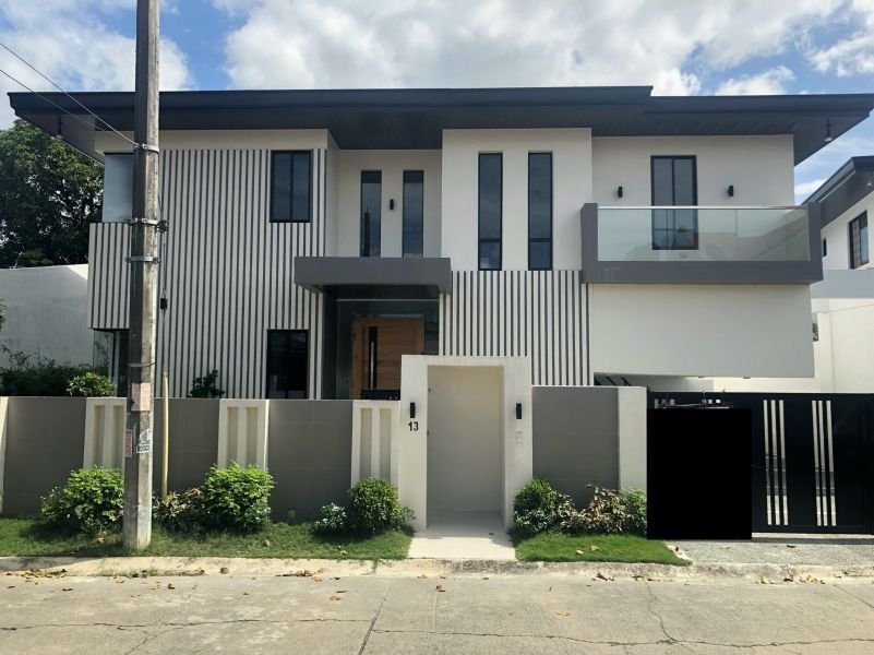 Brand New House for Sale in Sucat Paranaque
