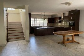 7 Bedroom House for rent in Alabang, Metro Manila