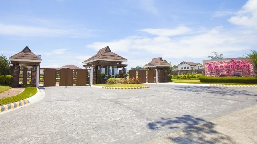 Lot For Sale -Bloomfields Heights [Robinsons Homes Lipa]