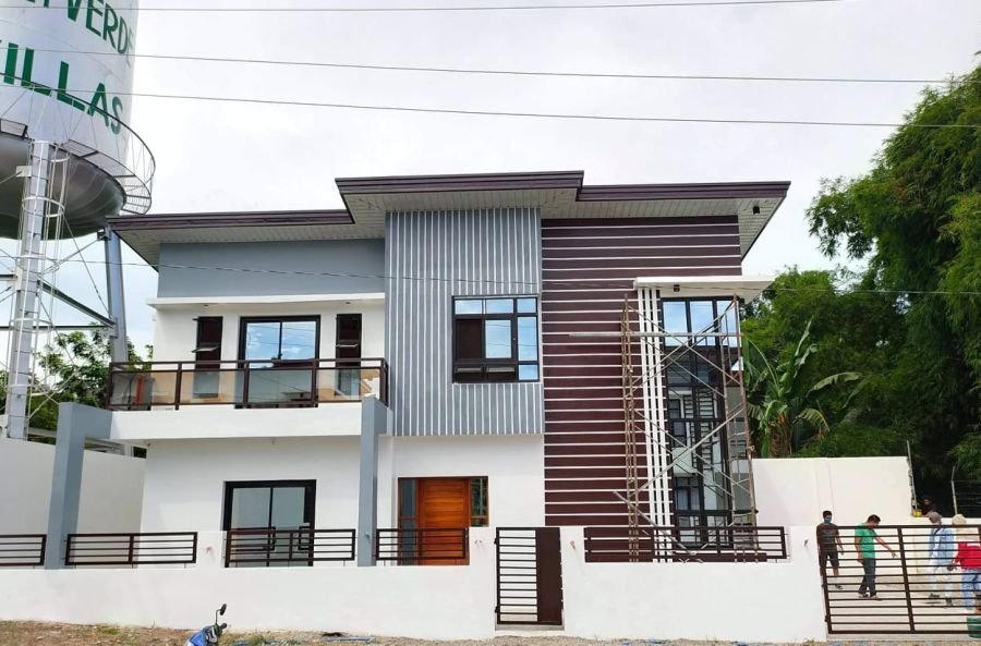 For sale preselling house and lot, complete turnover in Padre Garcia, Batangas