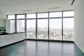 1 Bedroom Condo for sale in Trump Towers, Makati, Metro Manila