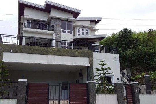 Houses for Sale in Bakakeng Central, Benguet | Dot Property