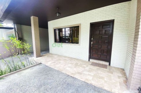 Duplex House for Rent at San Lorenzo Village. 📌 House for ...