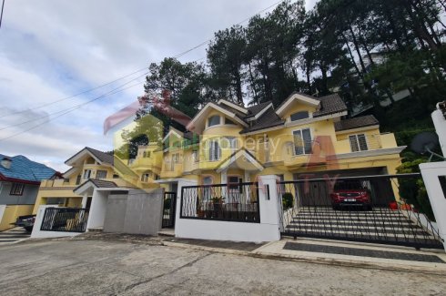 8 Bedroom House for sale in Camp 7, Benguet