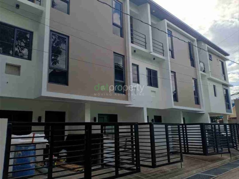 3Storey Brand New Townhouse in Kimco Village near Mindanao Ave Quezon