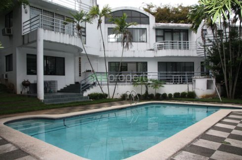 3 Storey House And Lot With 8 Bedrooms With Swimming Pool House For Sale In Cebu Dot Property