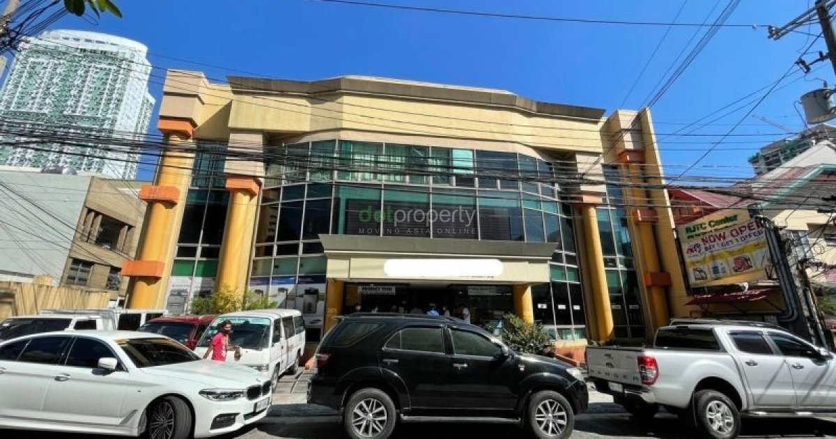 Prime Location Building for Sale at New Manila Quezon City. 📌